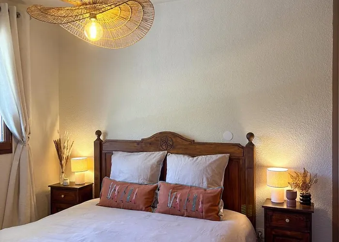 Apartment Cozy Cocoon With Breathtaking View And Covered Parking