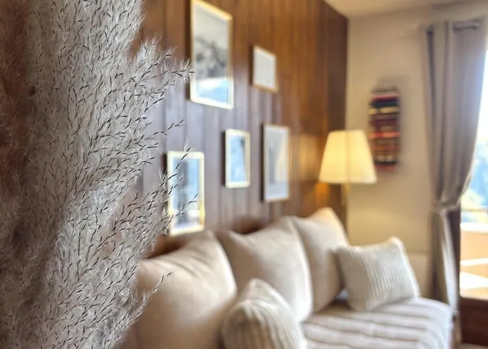 Cozy Cocoon With Breathtaking View And Covered Parking Les Deux Alpes